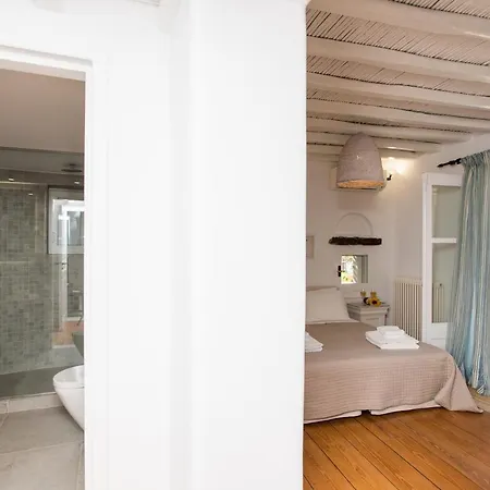 Dimilia Villa